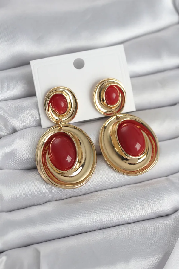 Kırmızı Sallantılı Damla Model Gold Renk Vintage Kadın Küpe