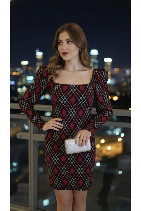 Kare Uzun Yaka Elbise Kollu