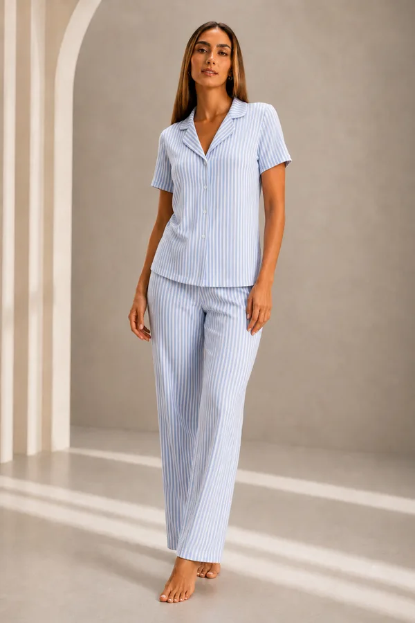 Kadın Kısa Kol Rahat Kalıp Şık Mavi Pijama Takımı