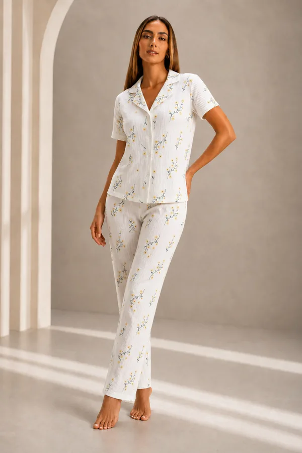 Kadın Kısa Kol Rahat Kalıp Şık Çok Renkli Pijama Takımı