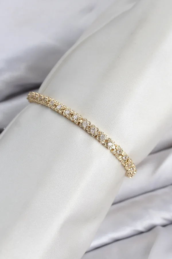 CM Model Zirkon Taşlı VIP Seri Gold Renk Pirinç Kadın Bileklik