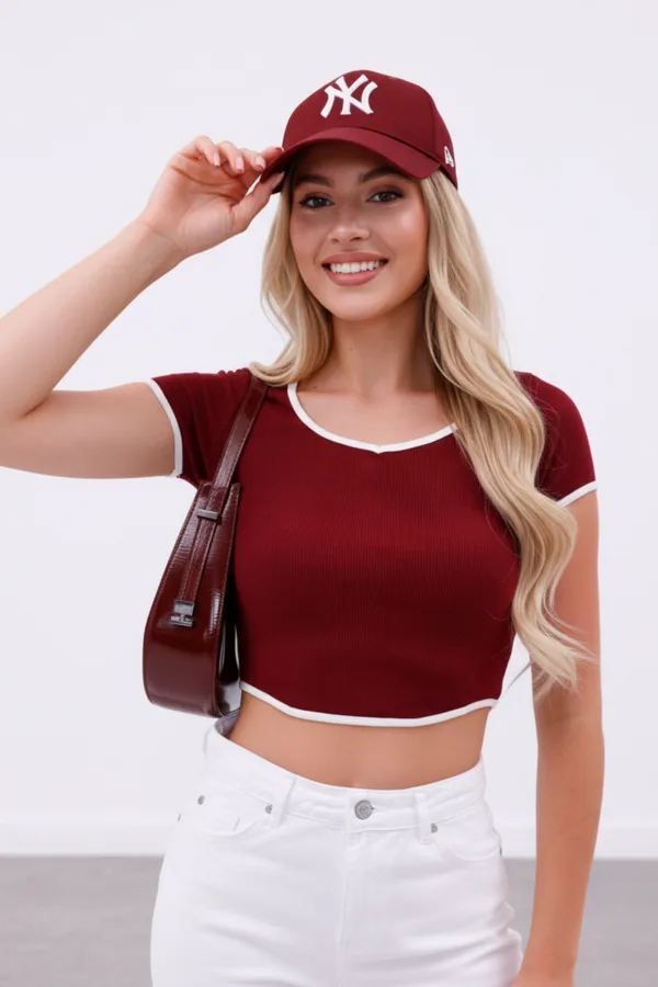 Kadın T-Shirt Crop Likralı Pamuklu Kısa Biyeli Yaka Kol Bordo Kaşkorse Fitilli Detaylı