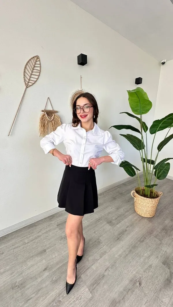 Yüksek Bel Pileli Siyah Şort Etek – A Kesim Mini Skort - Siyah