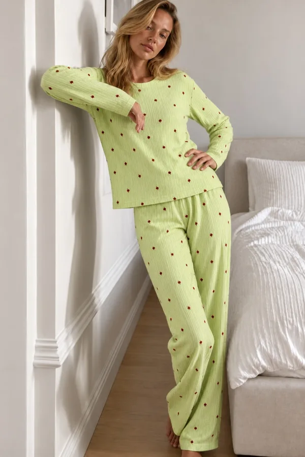 Kadın Şık Uzun Kollu Yeşil Pijama Takımı