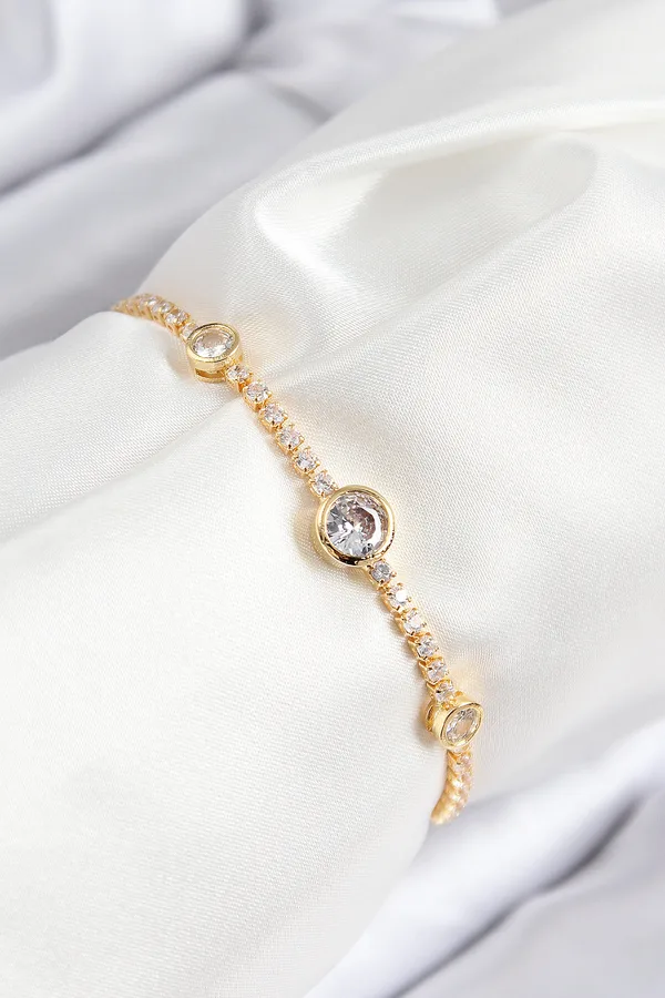 Pirinç Zirkon Taşlı Daire Model Gold Renk Asansörlü Kadın Bileklik