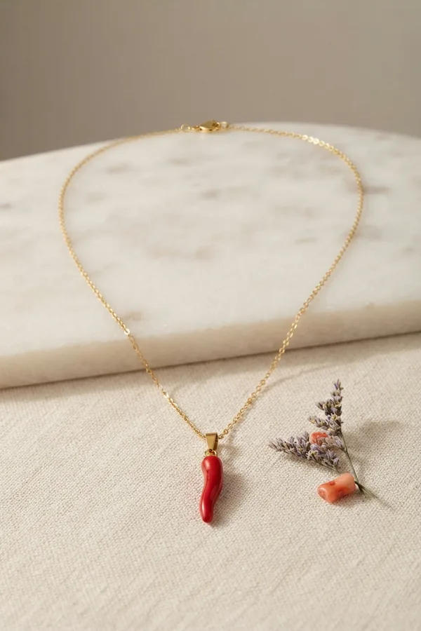 316L Çelik Gold Renk Zincir Kırmızı Kapya Biber Model Kadın Kolye