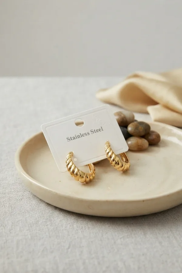 316L Çelik Gold Renk Kıvrımlı Halka Model Küpe