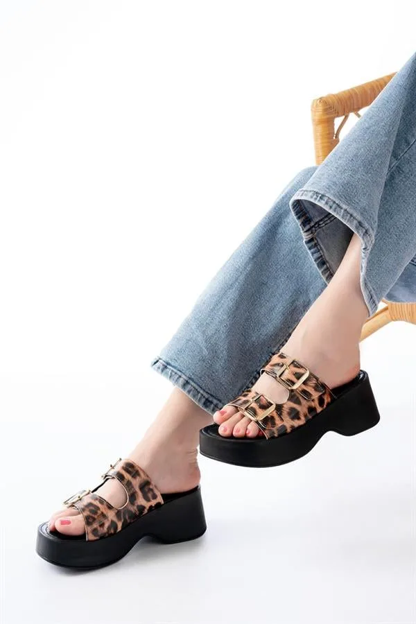 Kadın Koruma Terlik Topuk Tokalı Rugan Dolgu