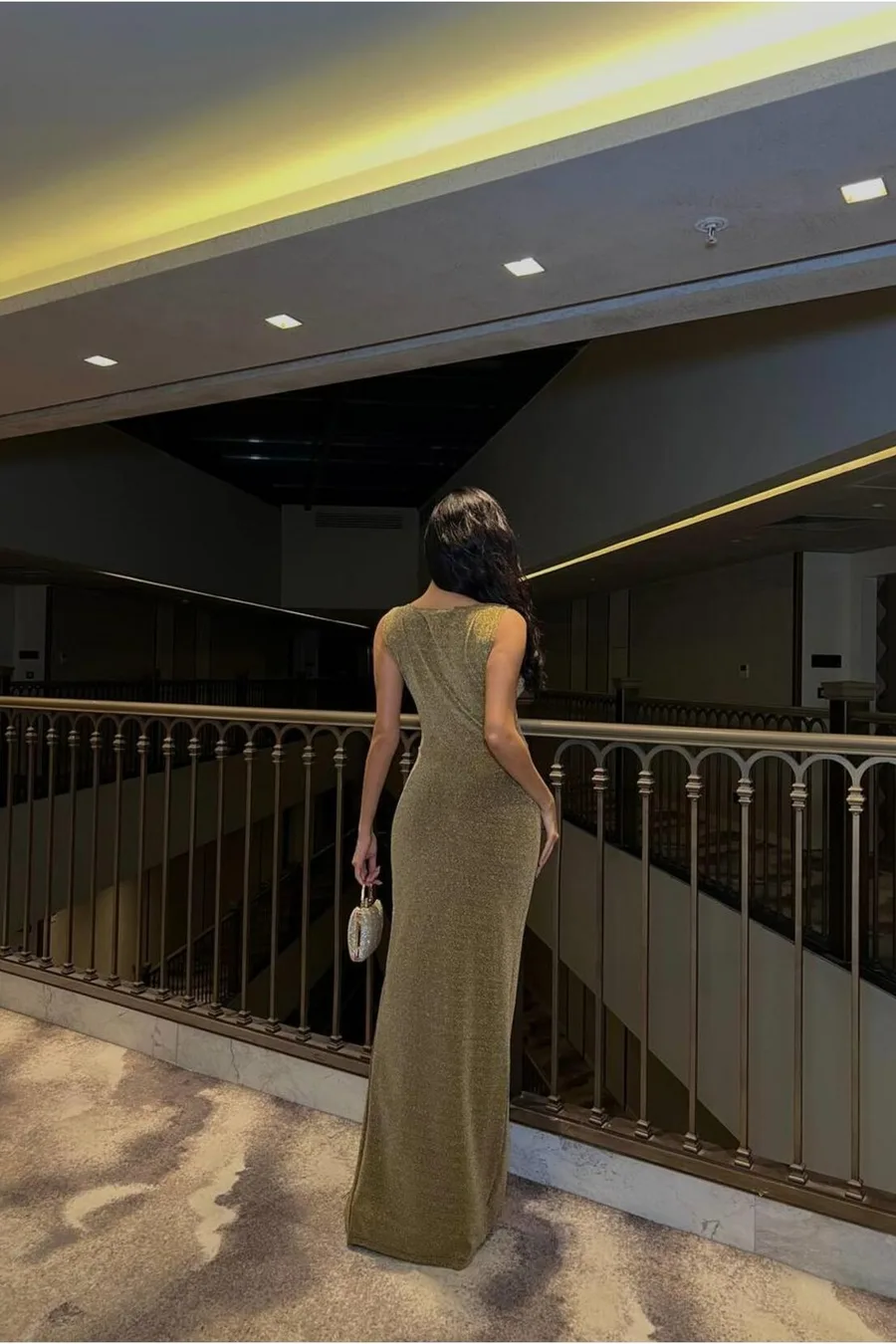 Yırtmaçlı Abiye Maxi Askılı Elbise
