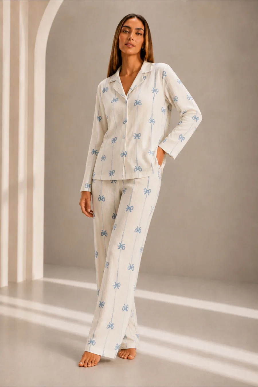 Kadın Önden Düğmeli Uzun Kollu Alt Üst Beyaz Pijama Takımı