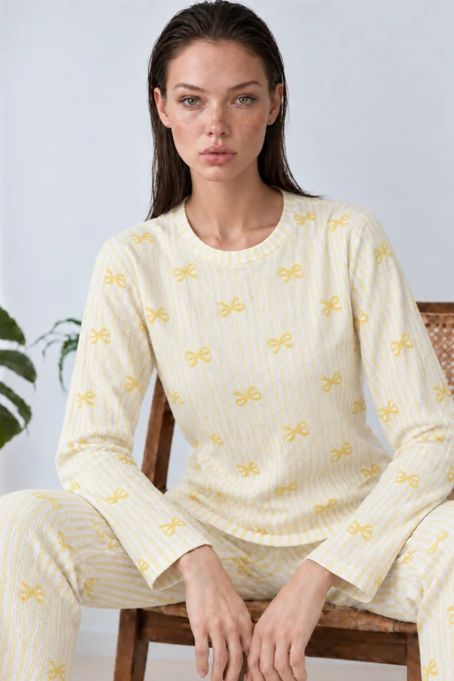 Kadın Çizgili Rahat Desenli İkili Sarı Pijama Takımı 4797