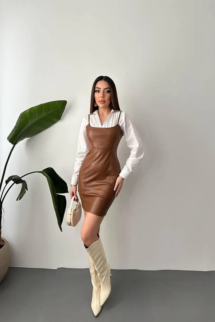 Kahverengi Deri Elbise
