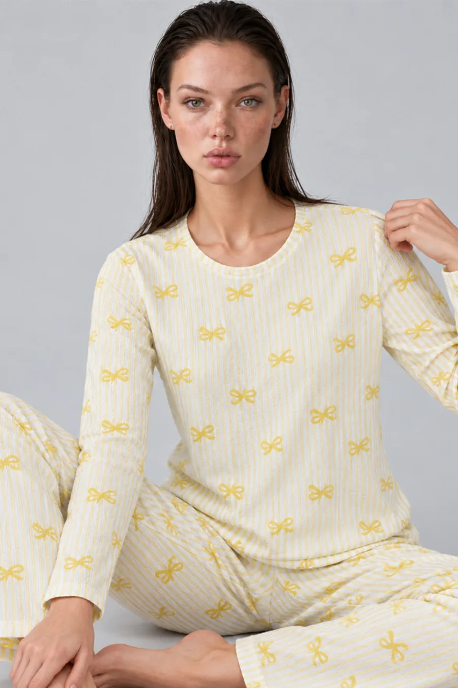 Kadın Çizgili Rahat Desenli İkili Sarı Pijama Takımı 4797