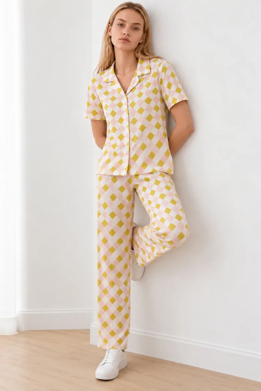 Kadın Desenli Çok Renkli Kısa Kollu Pijama Takımı 4861