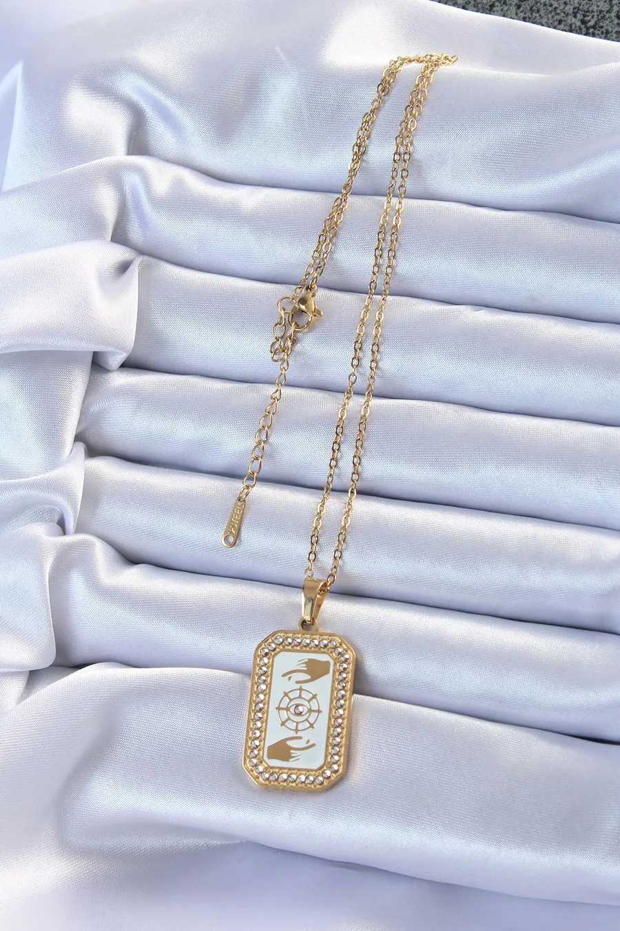 316L Çelik Zincir Gold Renk Mineli Zirkon Taşlı Göz Figür Tarot Kolye