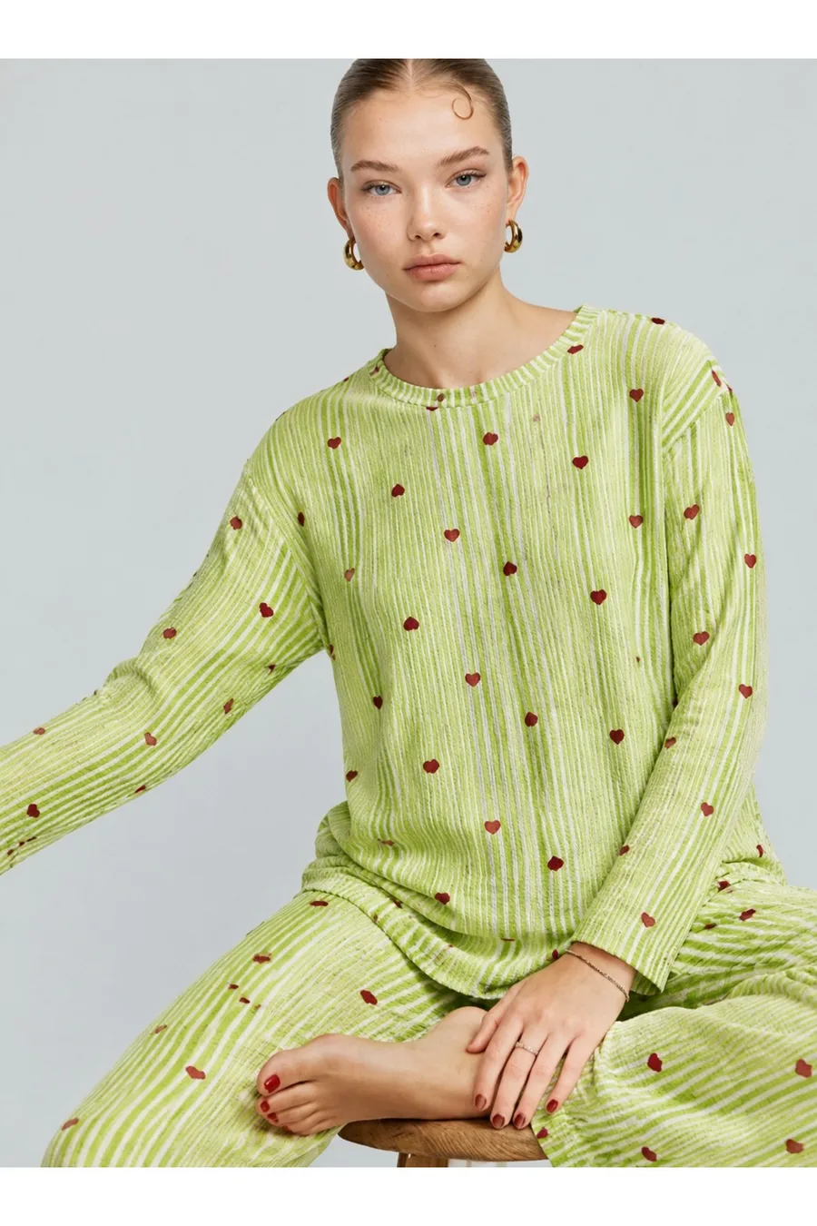 Kadın Çizgili Kalp Desenli Uzun Yeşil Pijama Takımı