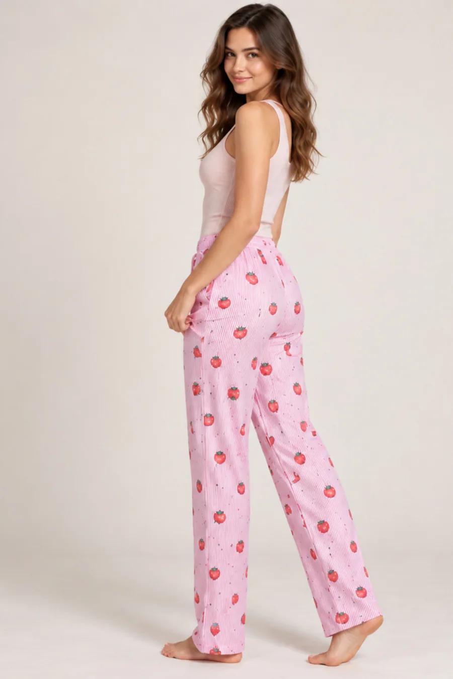 Kadın Çizgili Bluz Desenli Askılı Pembe Pijama Takımı