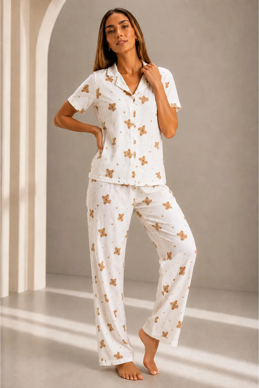 Kadın Kısa Kol Rahat Kalıp Şık Kırık Beyaz Pijama Takımı