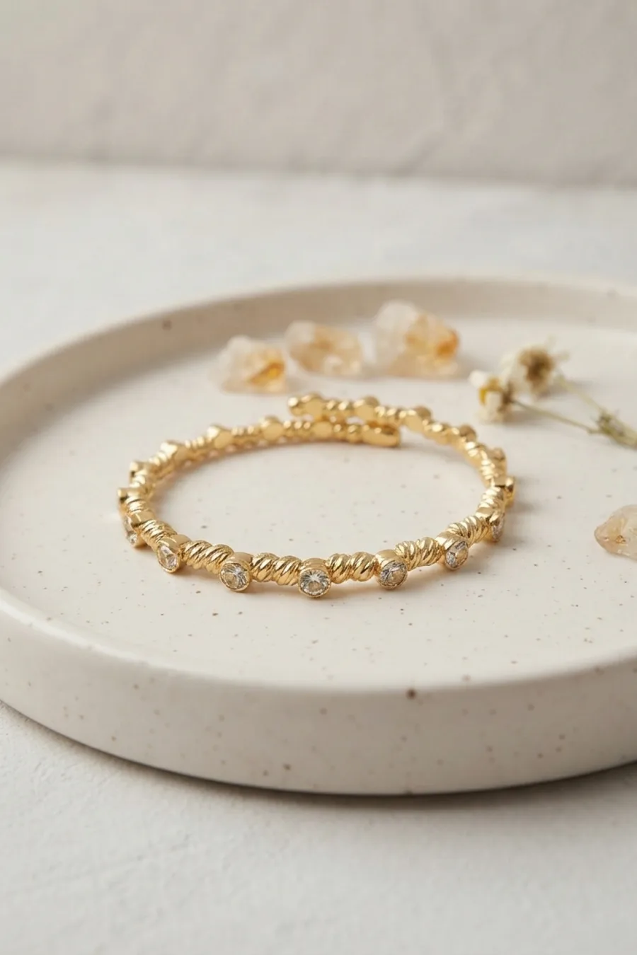 Gold Renk Dorika Model Sıralı Zirkon Taşlı Kadın Bileklik