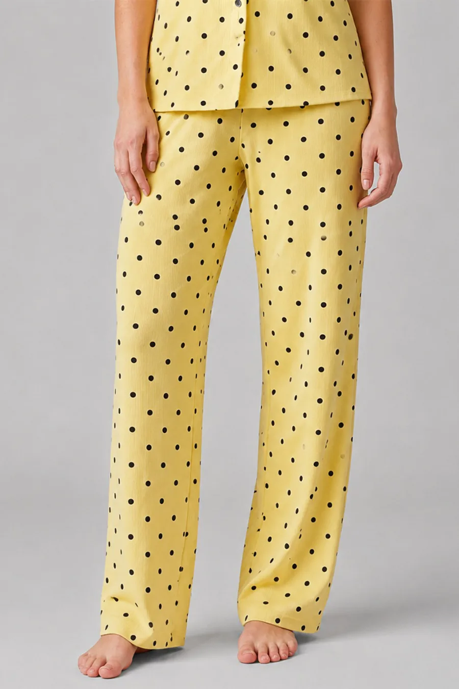Sarı Puantiyeli Düğmeli Pijama Takımı 4642-Sarı