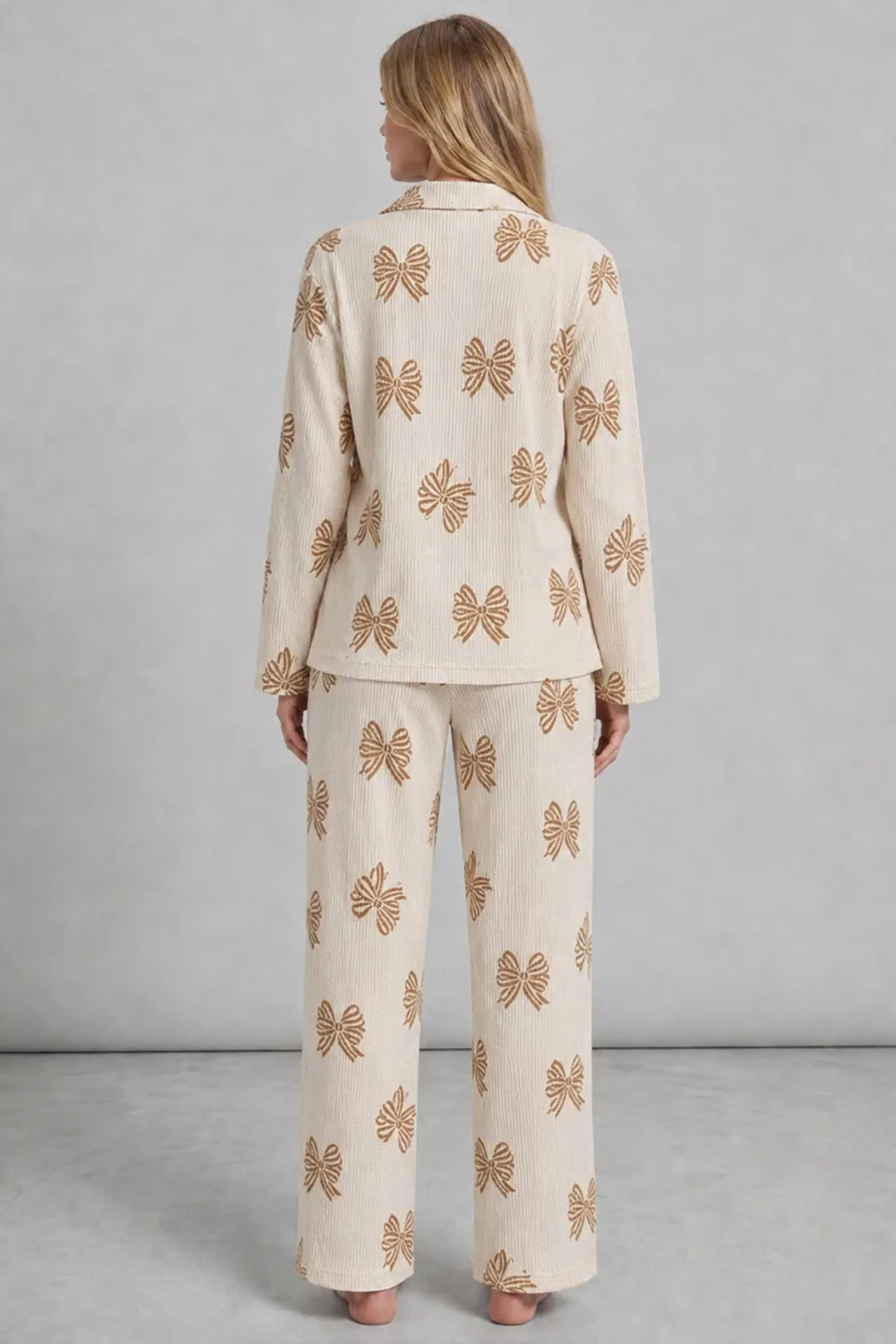 Kadın Desenli Uzun Kollu Krem Pijama Takımı 4762