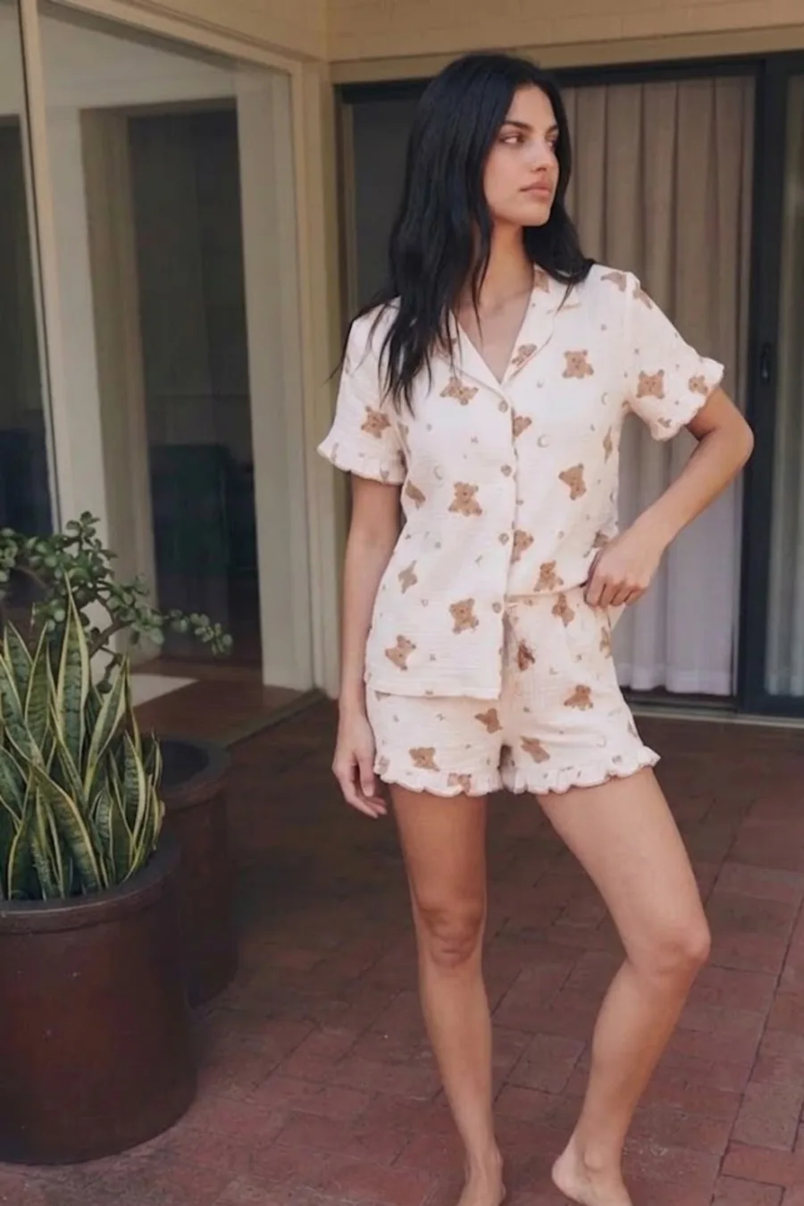 Kadın Esnek Şortlu Bol Kar Beyaz Pijama Takımı