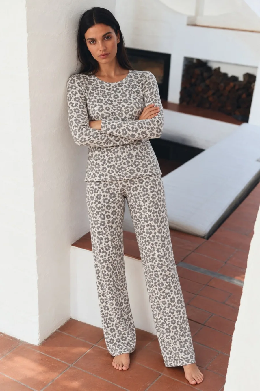Kadın Şık Esnek Gri Pijama Takımı