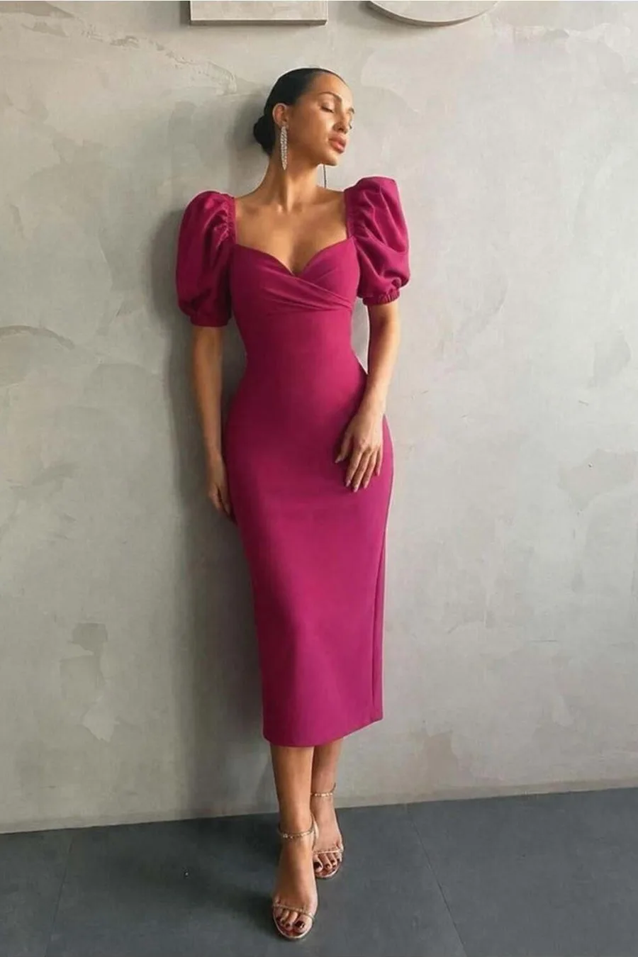 Kalp Balon Yaka Elbise Kollu Yırtmaçlı