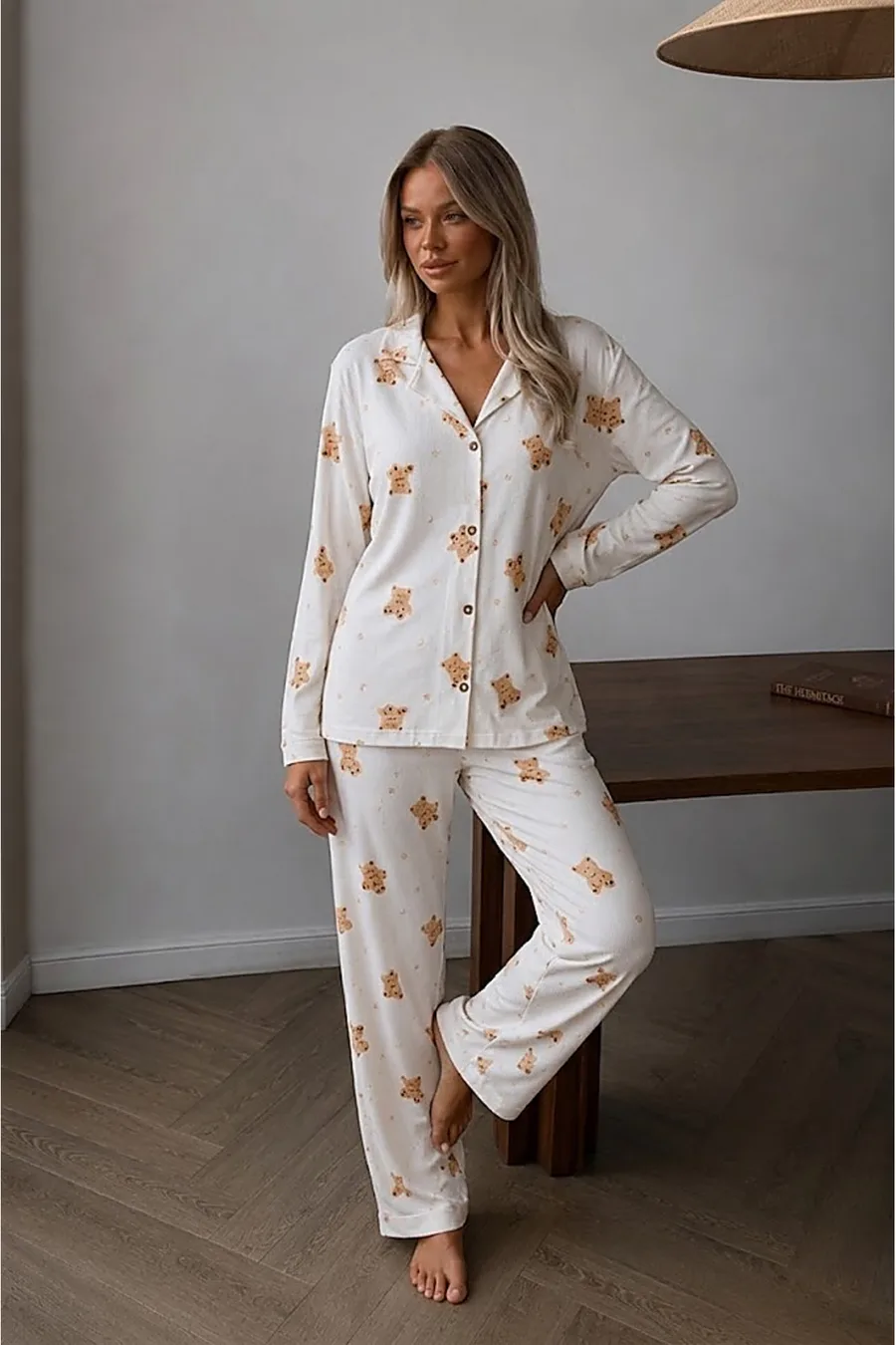 Kadın Düğmeli Uzun Uyku ve Beyaz Pijama Takımı