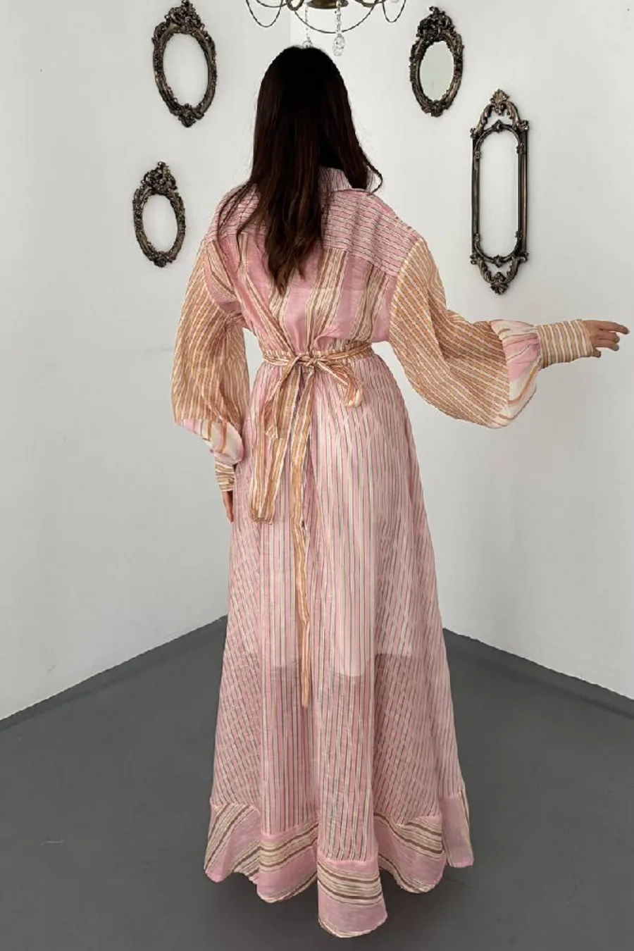 Pembe Çizgili Elbise