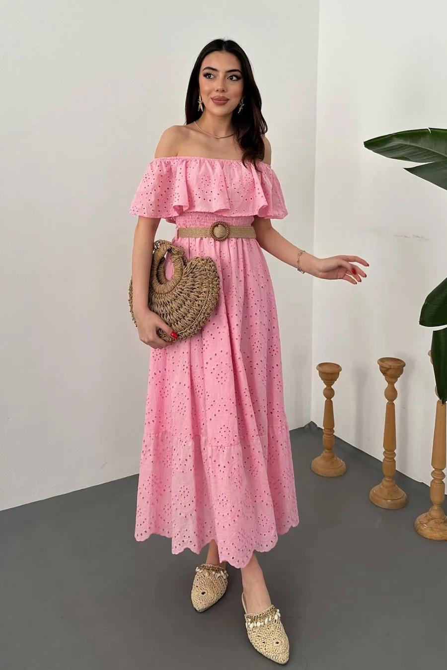 Pembe Madonna Yaka Fisto Elbise - Pembe