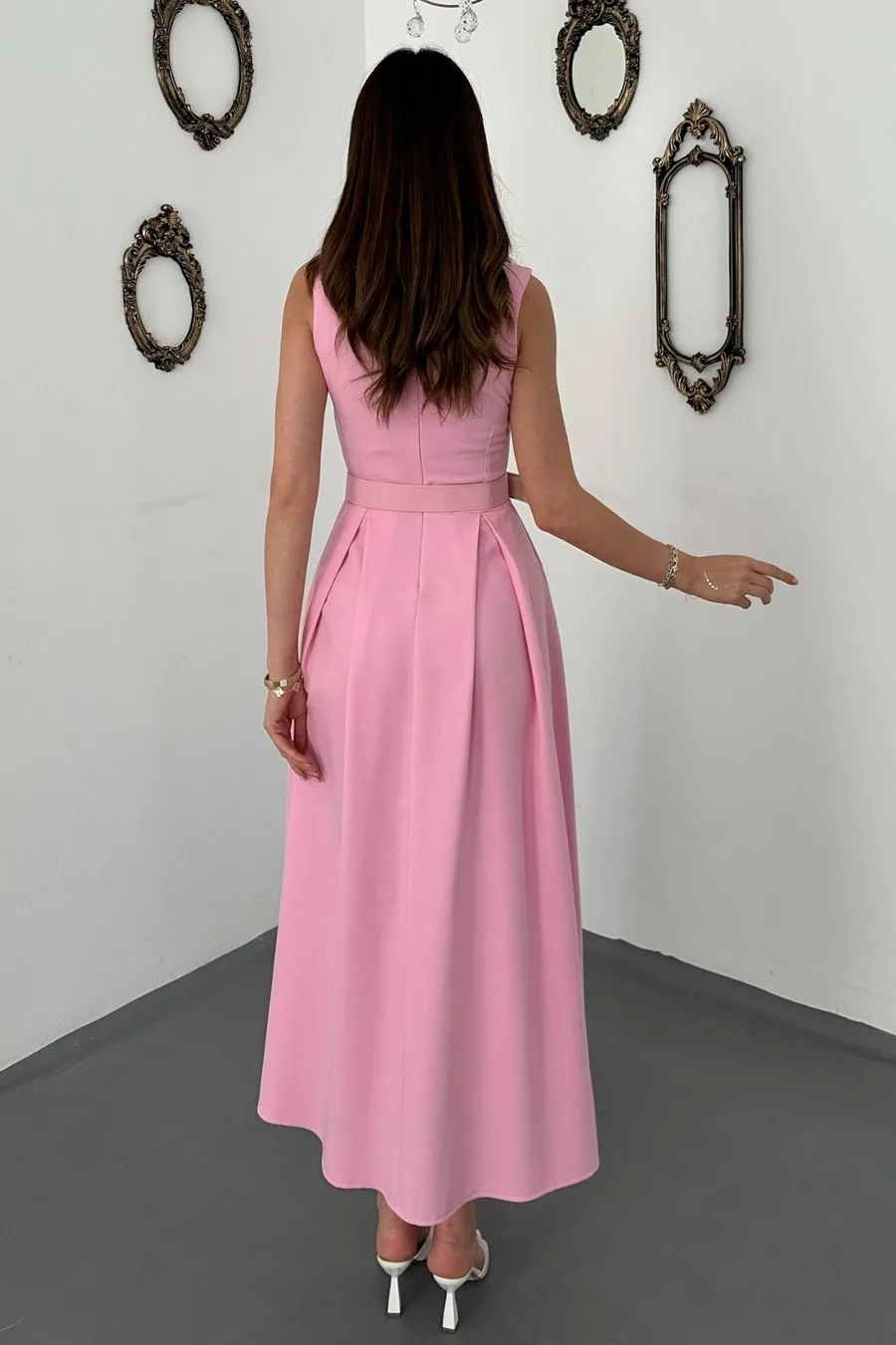 Pembe Halter Yaka Kloş Elbise