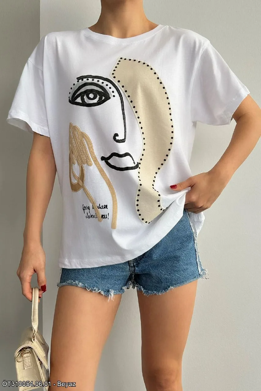 Kadın Desenli Oversize T-shirt - Beyaz