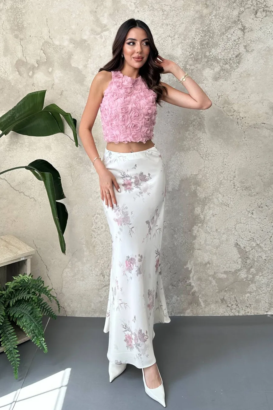 Ekru Saten Soft Çiçekli Etek