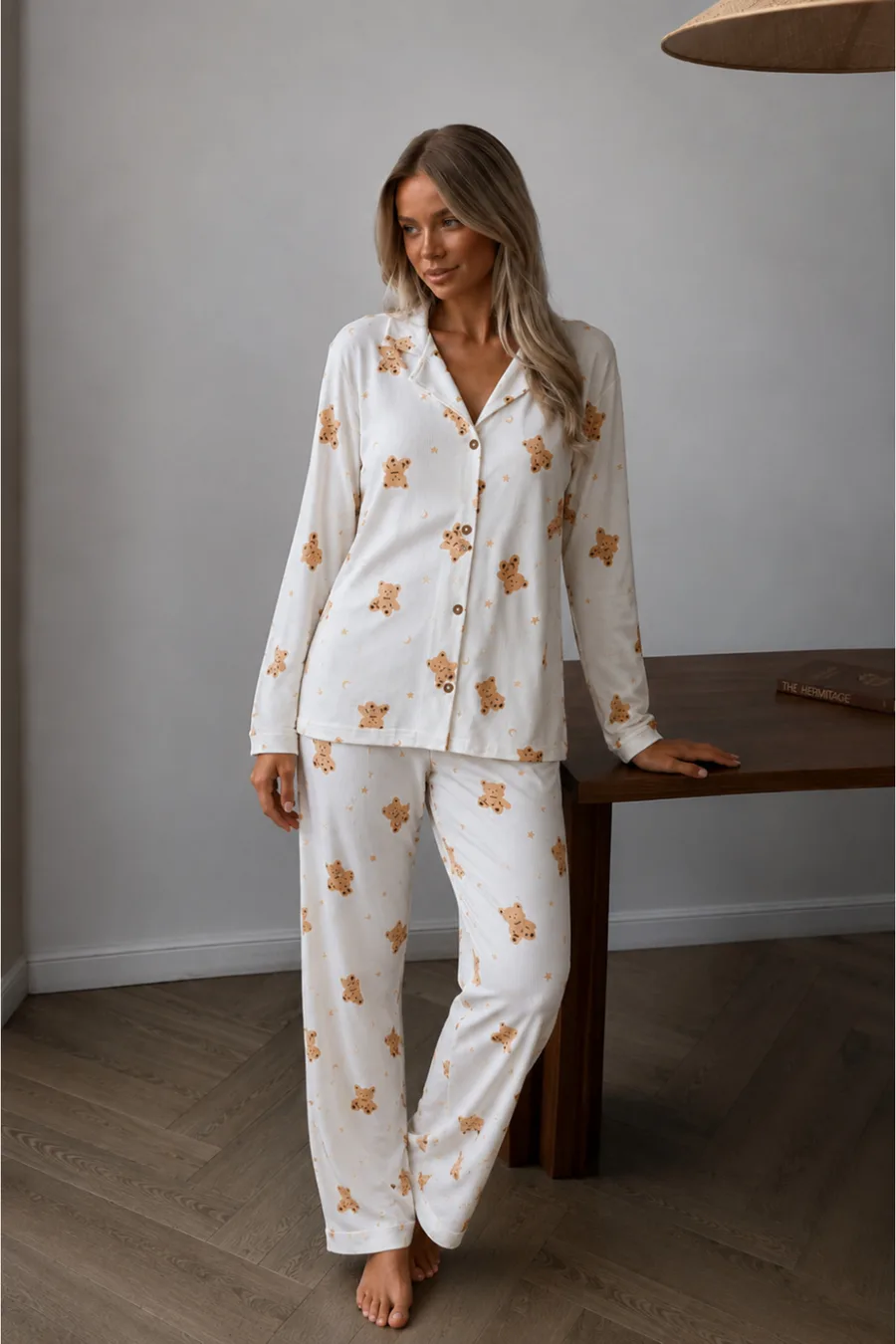 Kadın Düğmeli Uzun Uyku ve Beyaz Pijama Takımı