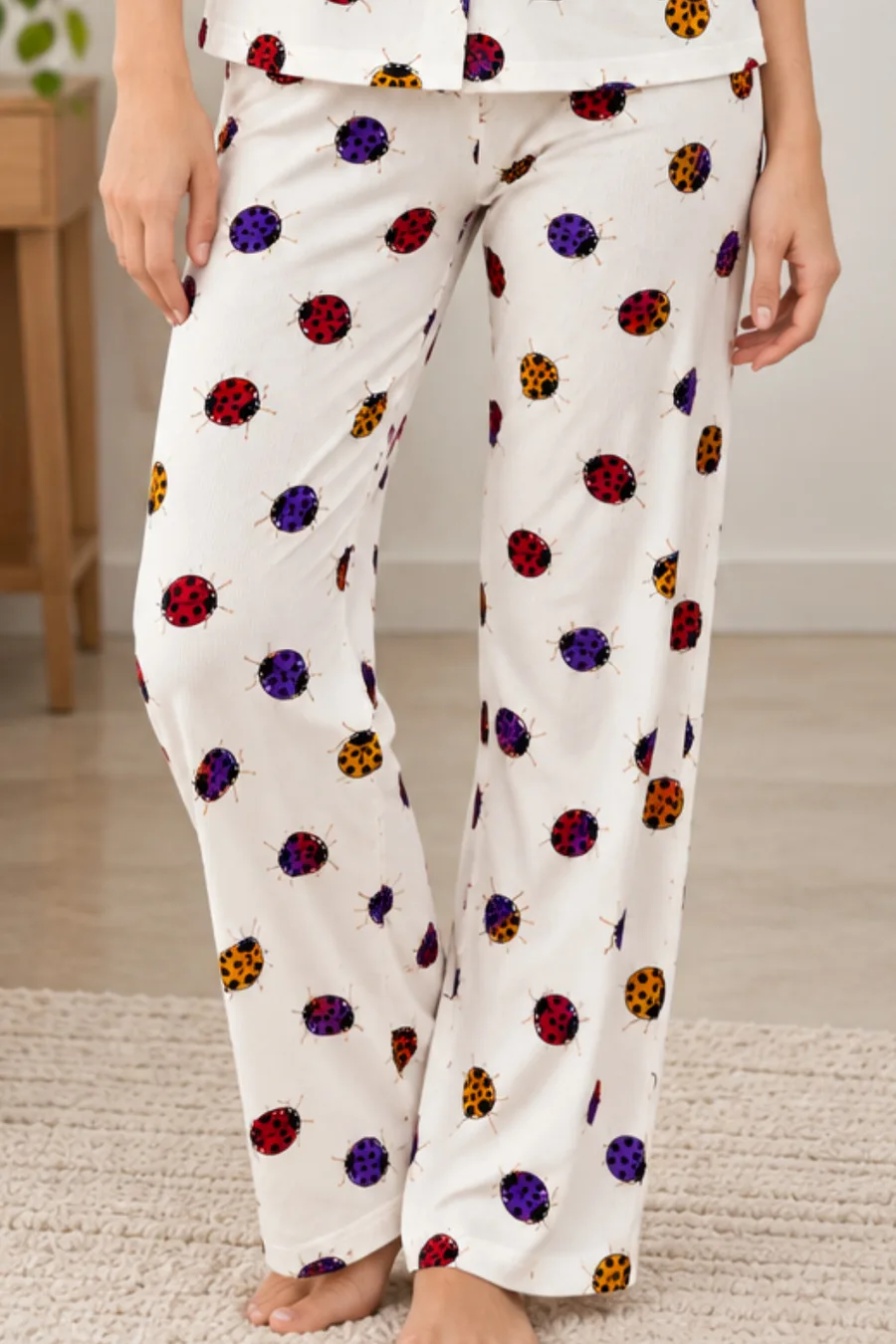 Kadın Desenli Beyaz Kısa Kollu Pijama Takımı 4828