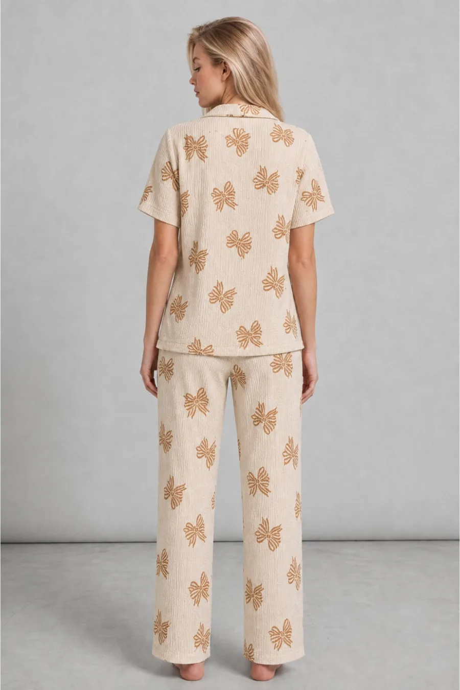 Kadın Kısa Kol Desenli Ekru Pijama Takımı 4739