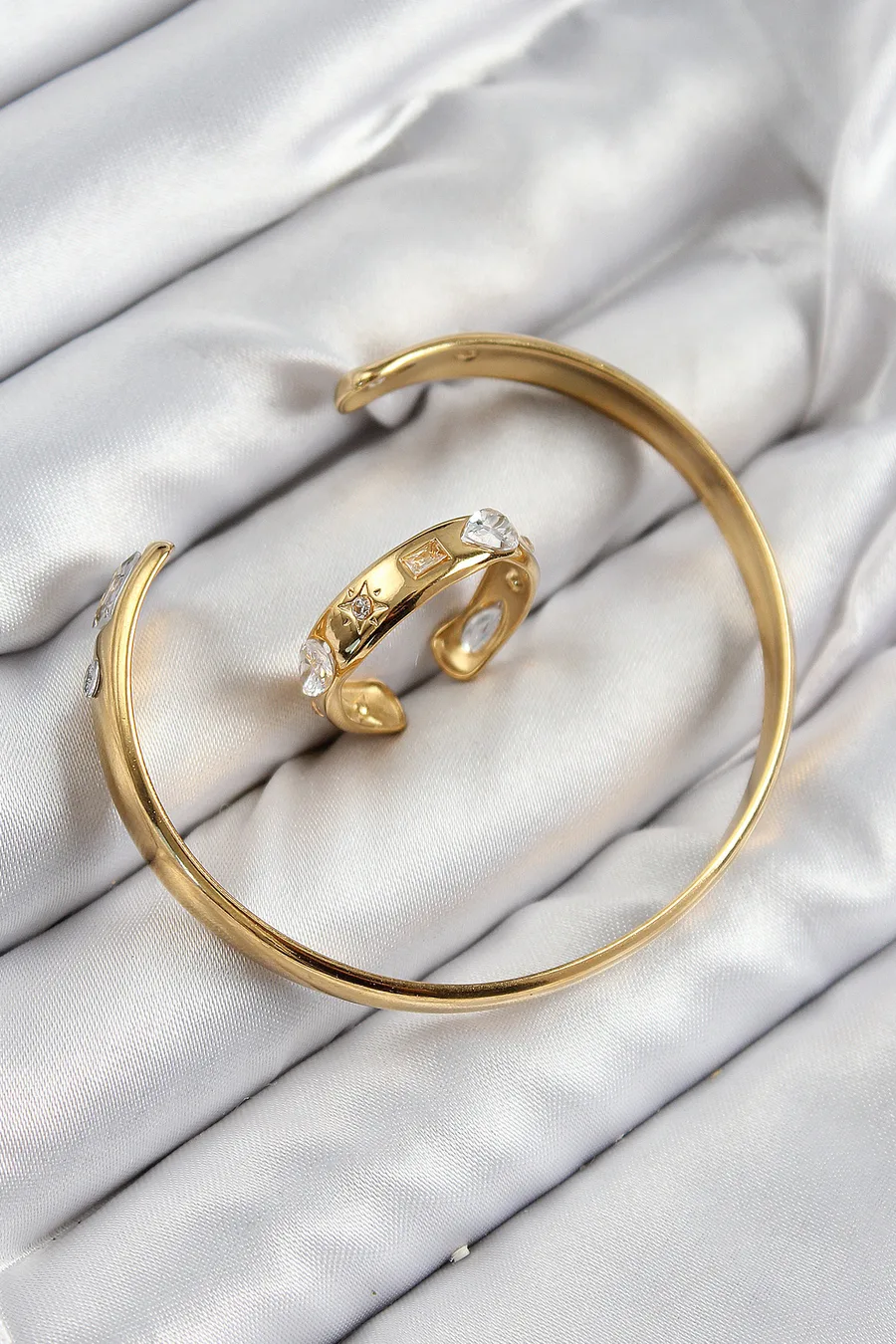 Pirinç Zirkon Taşlı Ayrık Model Gold Renk Bileklik Yüzük Set