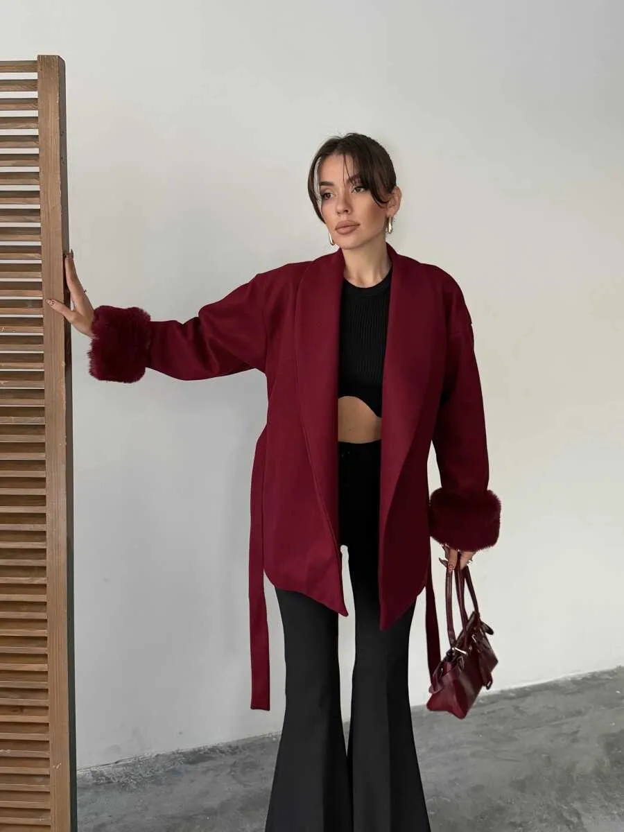 Kürk Detaylı Kemerli Kadın Ceket - Bordo