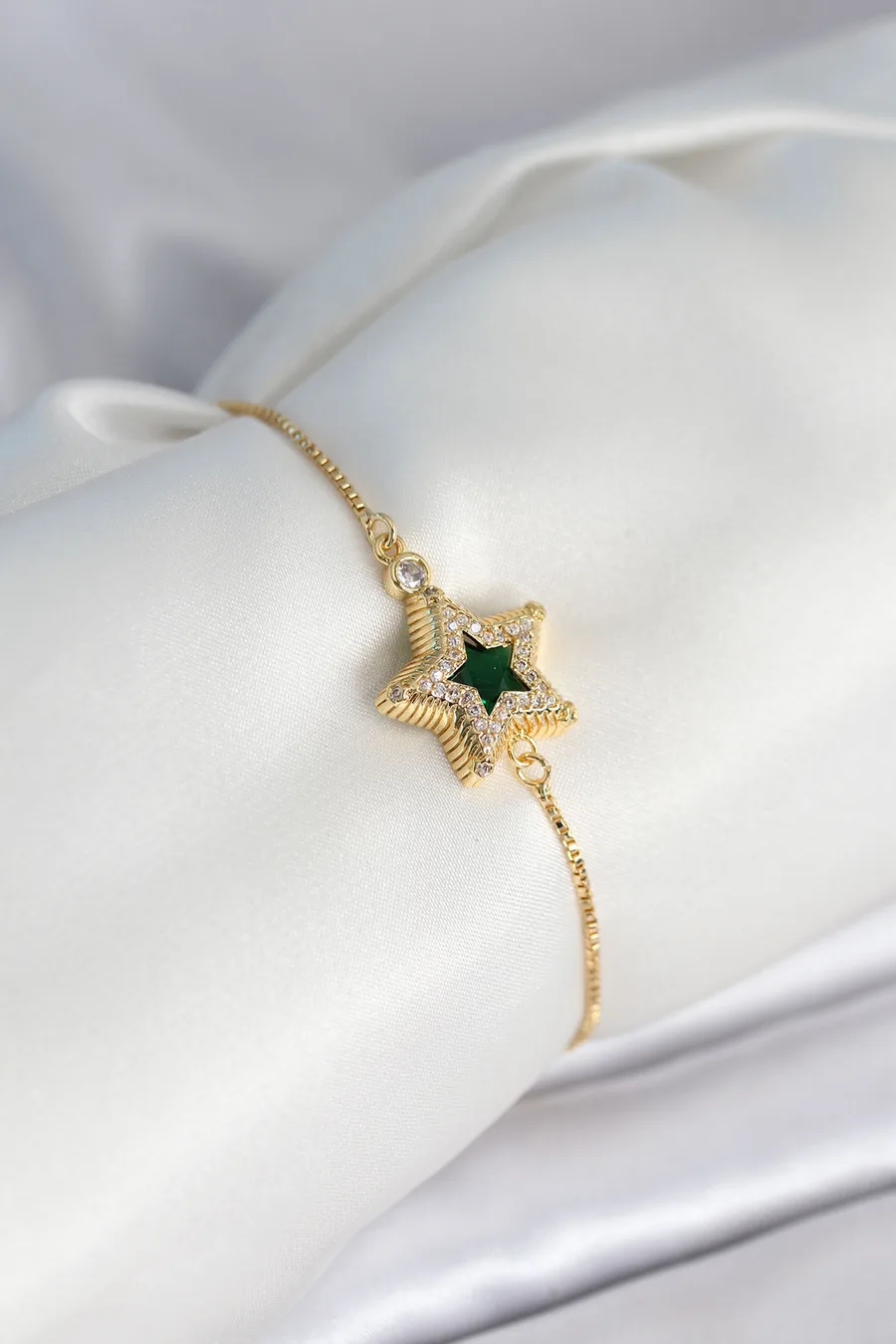 Yıldız Model Asansörlü Gold Renk Kadın Bileklik