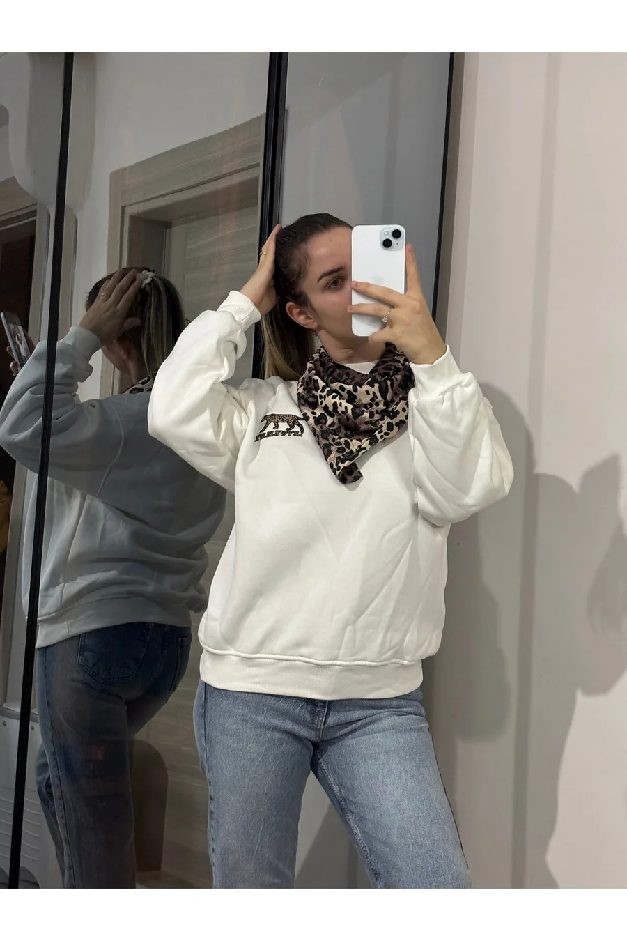 Fular Detay Sweatshirt - Beyaz