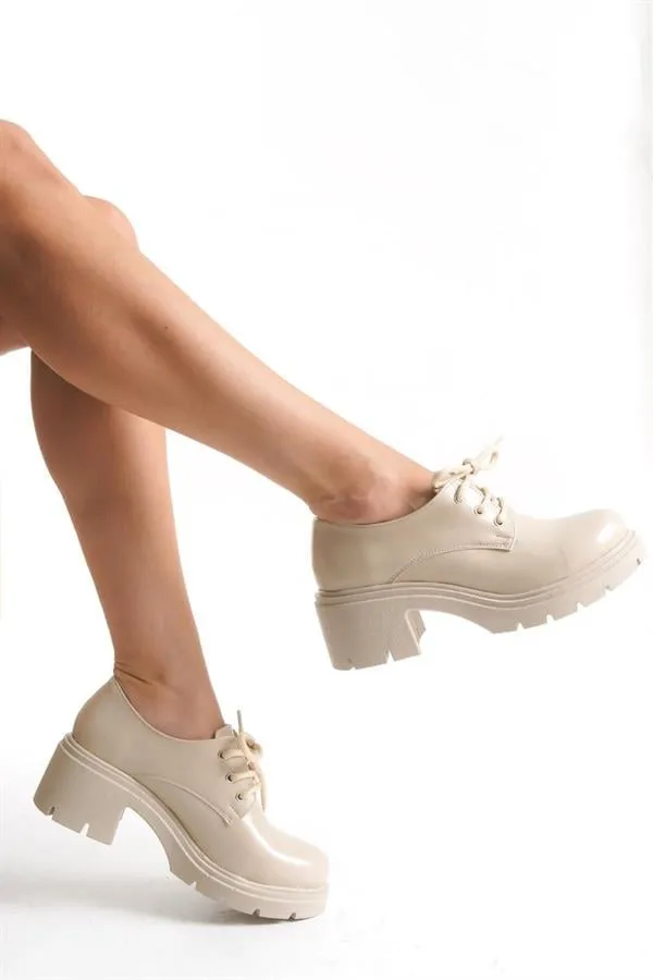 Kadın Casual Loafer Tabanlı Bağcıklı Ayakkabı Ayakkabı Kırışık Rugan Davet Yüksek