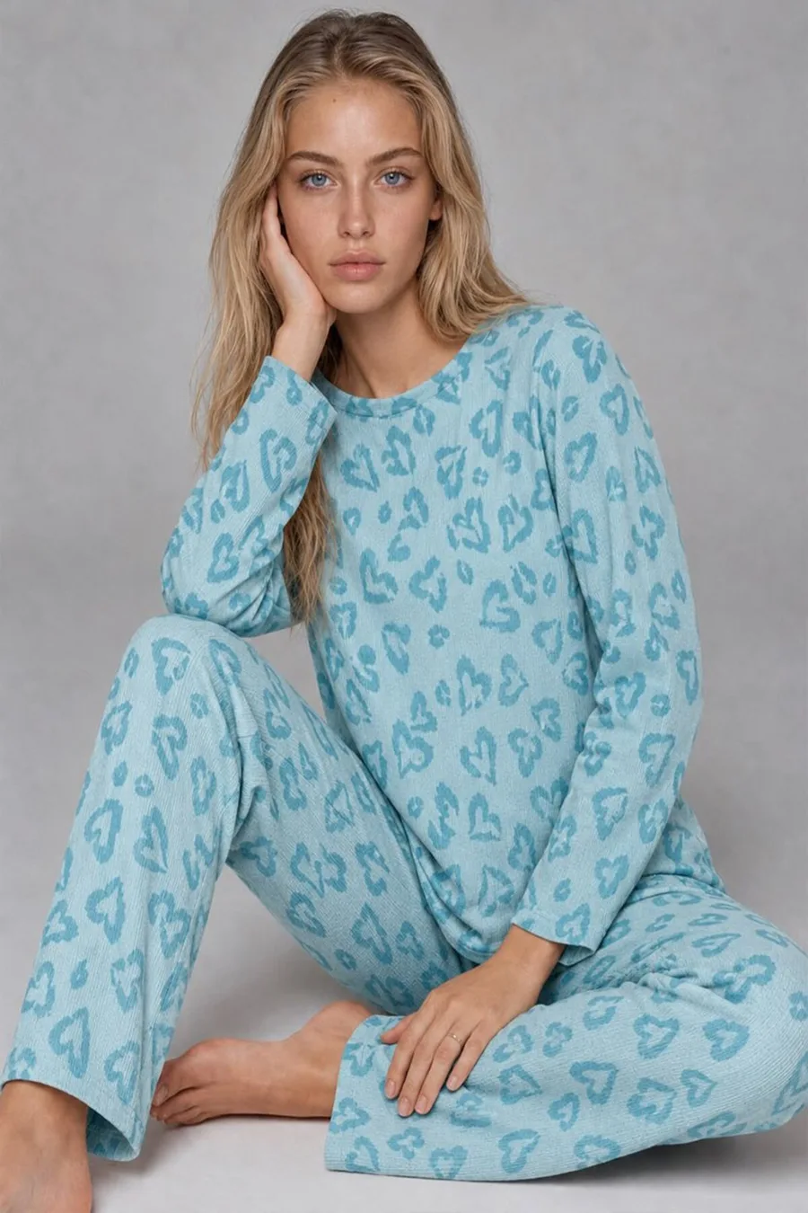 3'Lü Kadın Desenli Uzun Kollu Pijama Takımı Krem